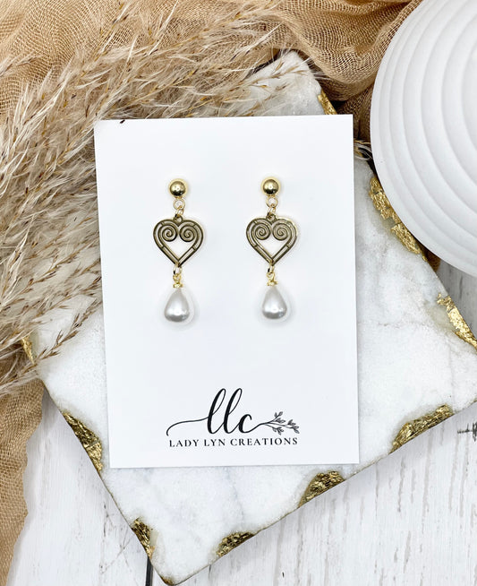 Hmong Gold Hollow Heart Pearl Earring